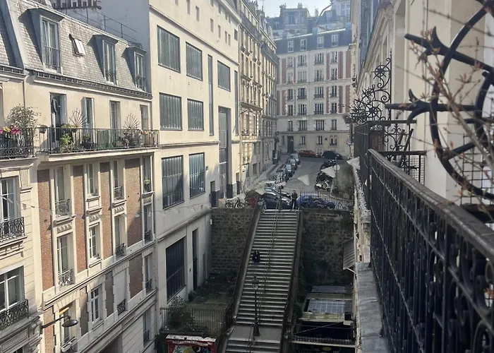 De Charme Pres De Montmartre